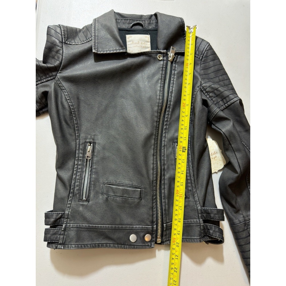 Altar'd State Jacket Women's Size XS Black Faux Leather Biker Motto Streetwear - Picture 7 of 16